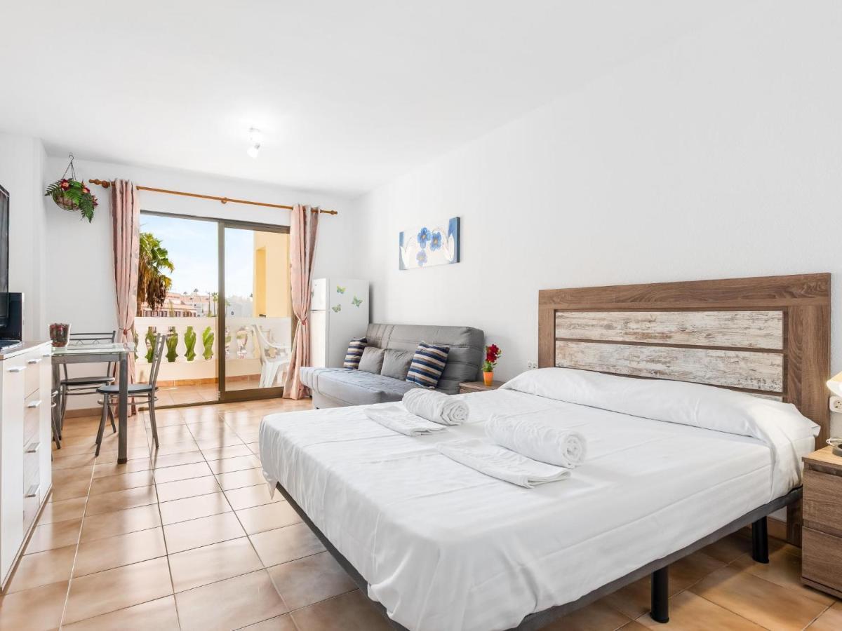 651 Bright Establishment, Heated Pool And Wi Fi Los Cristianos (Tenerife)