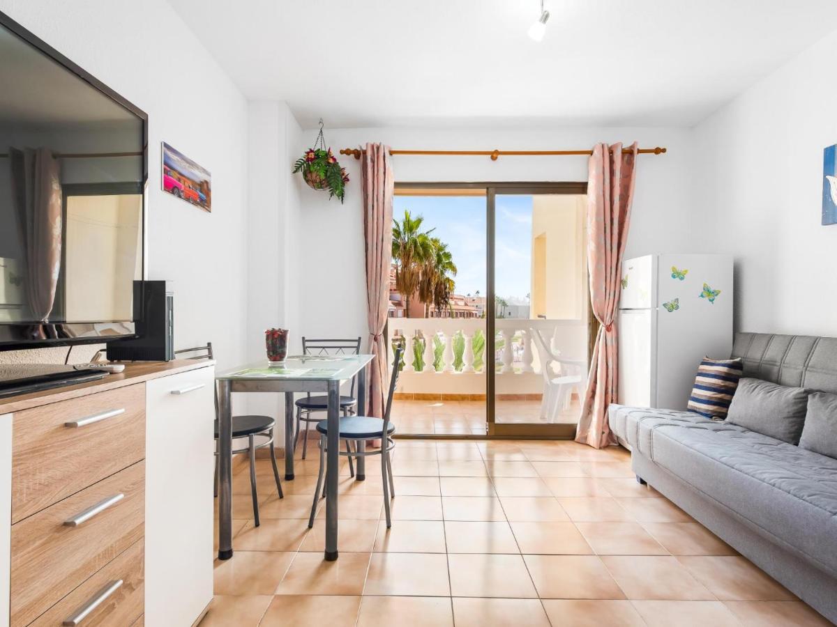 651 Bright Establishment, Heated Pool And Wi Fi * Los Cristianos (Tenerife)